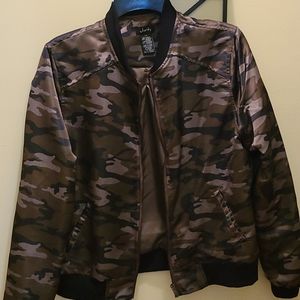 Justify Lightweight Camouflage Jacket